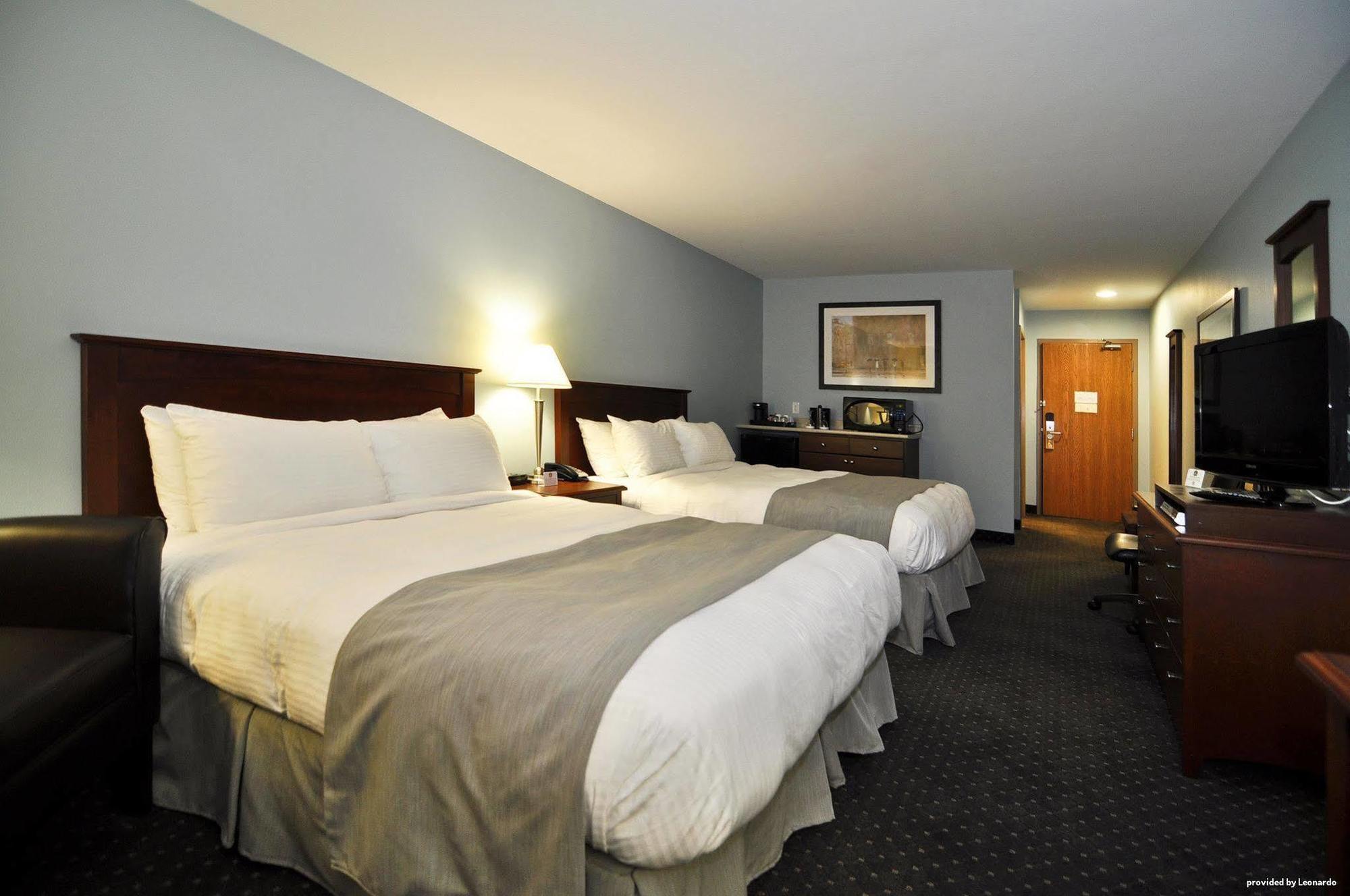 Best Western Plus Woodstock Hotel Conference Centre الغرفة الصورة
