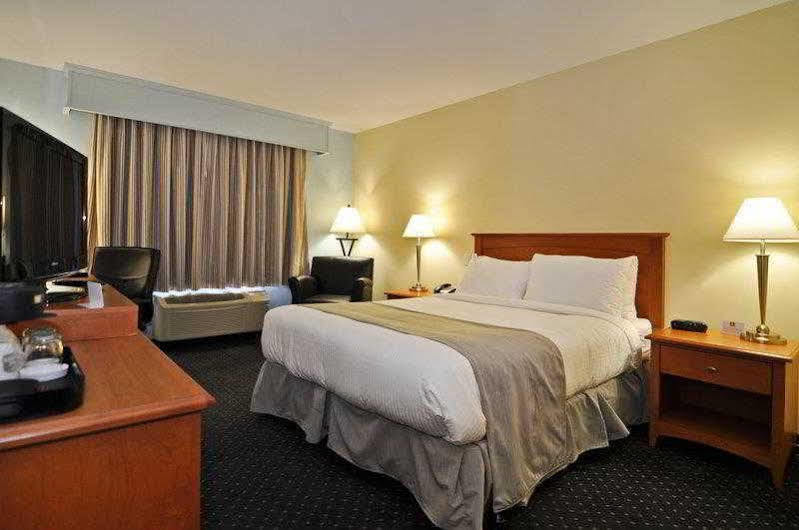 Best Western Plus Woodstock Hotel Conference Centre المظهر الخارجي الصورة